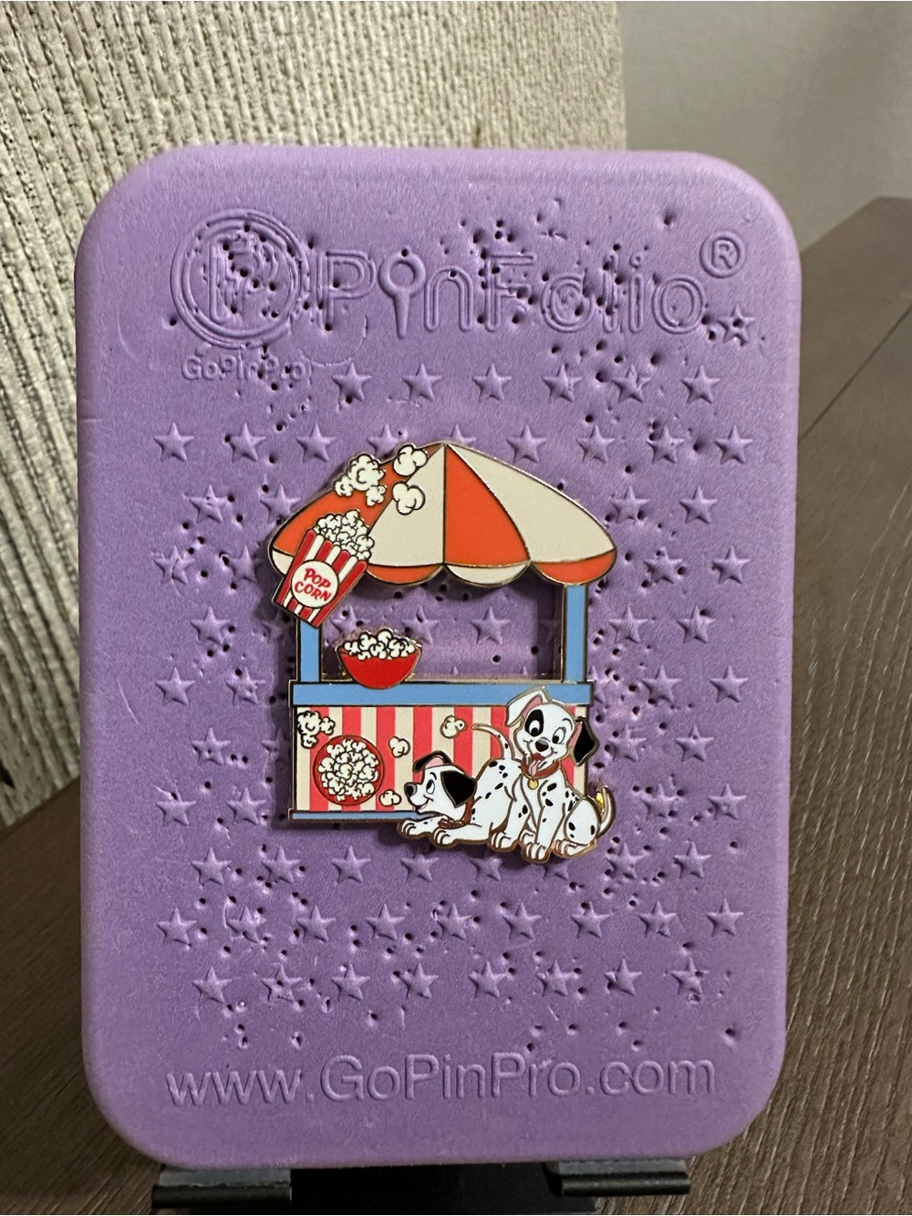 Disney Cats & Dogs Character Booth Stand Blind Box Enamel Pin 101 Dalmatians